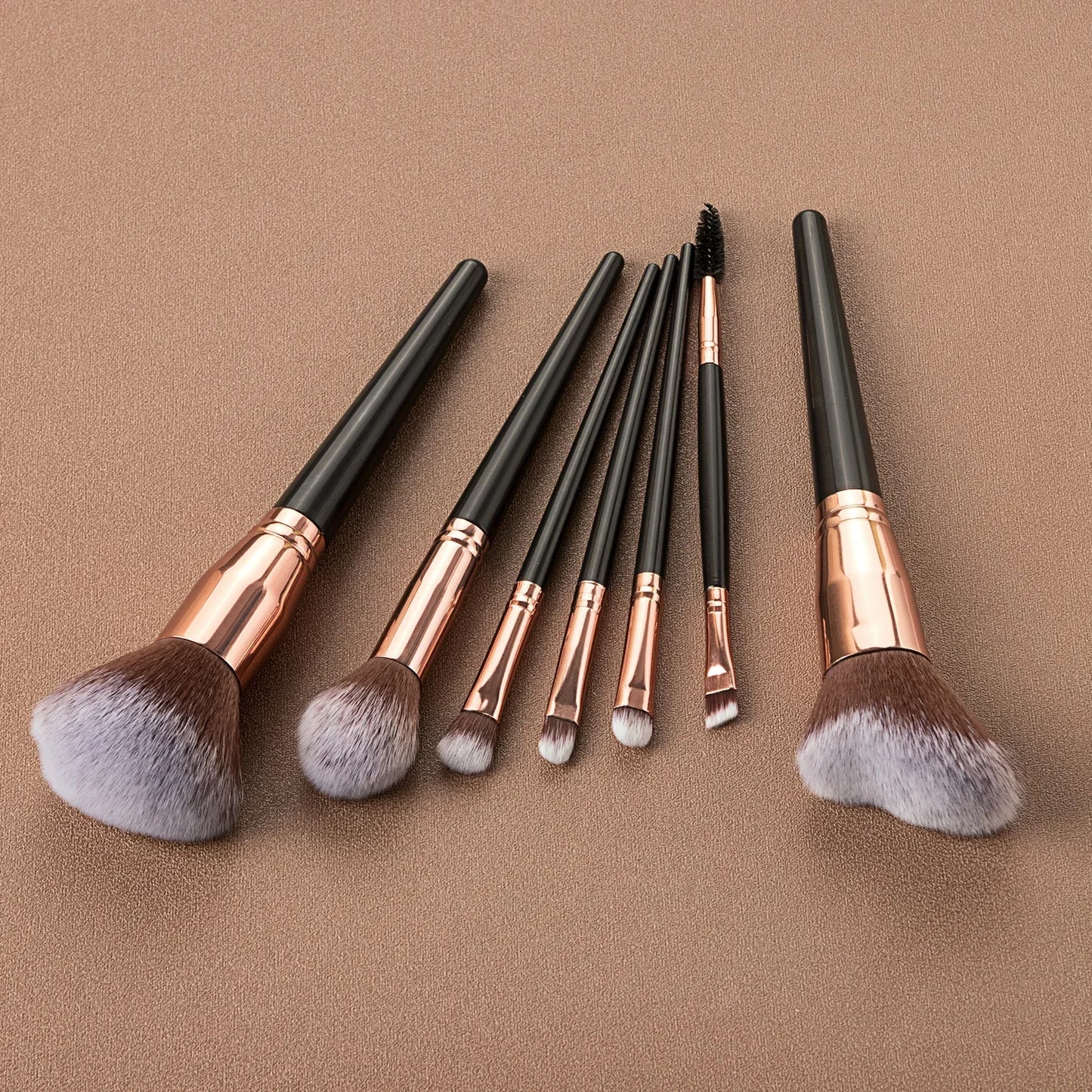 Sminkecset készlet, 15 db-os arc- és szemsminkecset készlet – alapozó púder pirosító ecset, szemhéjfesték szemceruza szemöldök ecset, highlighter ecset