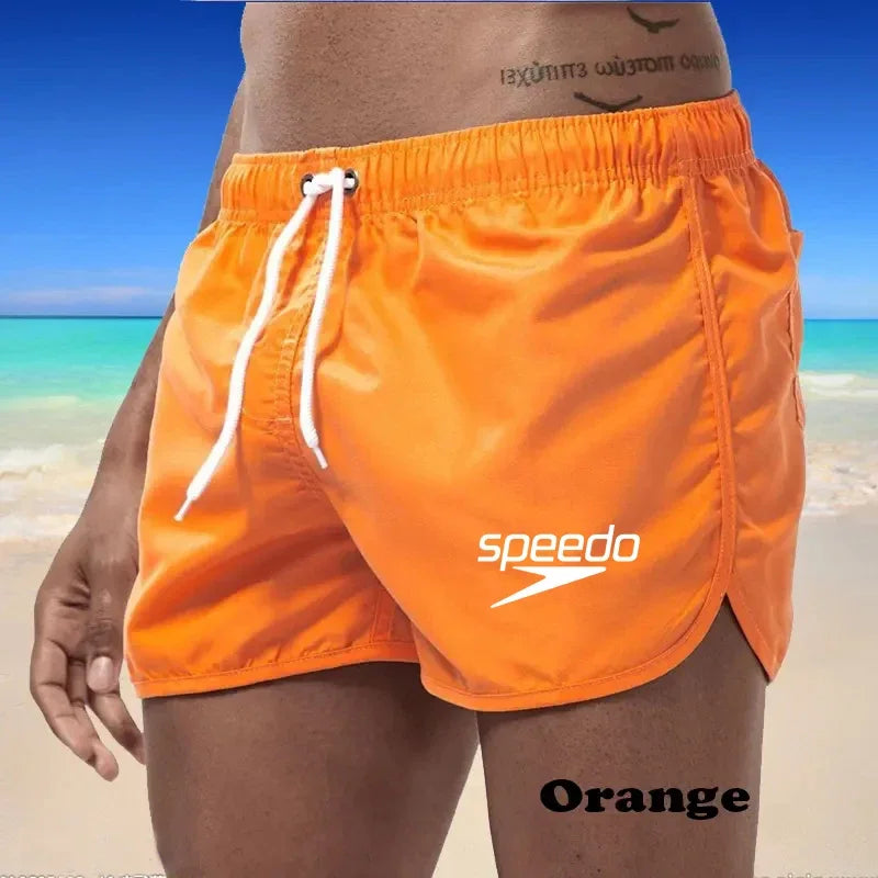 Szexi férfi fürdőruha strand úszónadrág szörfdeszkához