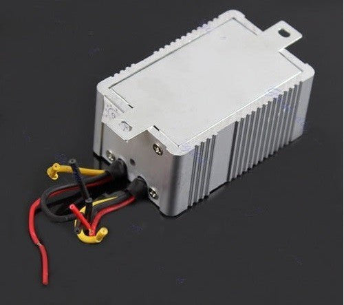 24V-12V Feszültség Átalakító Járművekhez és Elektronikai Eszközökhöz