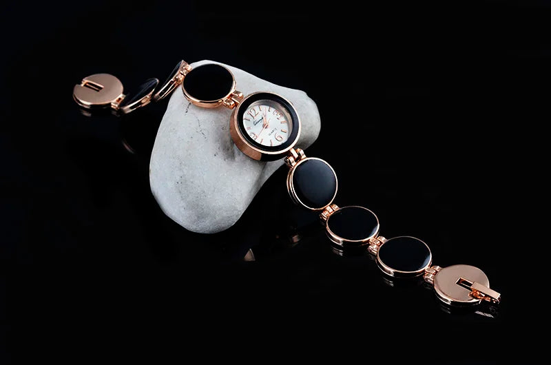 Női karóra hölgyeknek nemes divatos alkalmi 5 színű ostya alakú kerek tárcsás karkötőóra Mujor kvarc karóra női relojes
