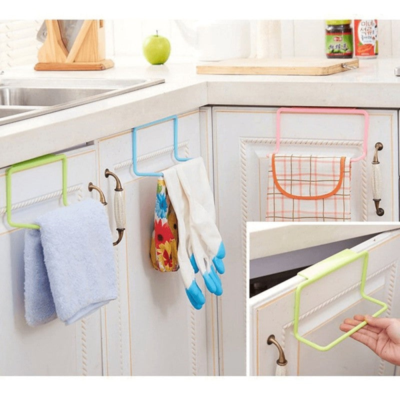 Szekrényajtóra akasztható konyharuha tartó