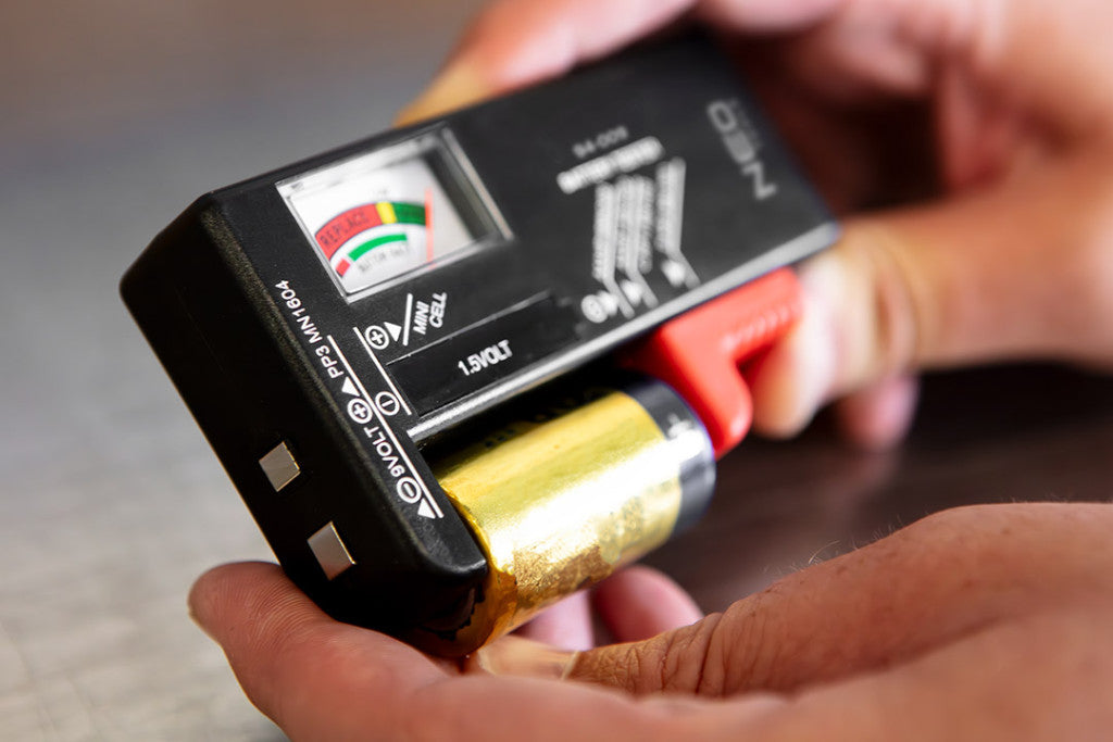 NEO TOOLS Akkumulátor és elemteszter, 1,5-9V-ig 94-009