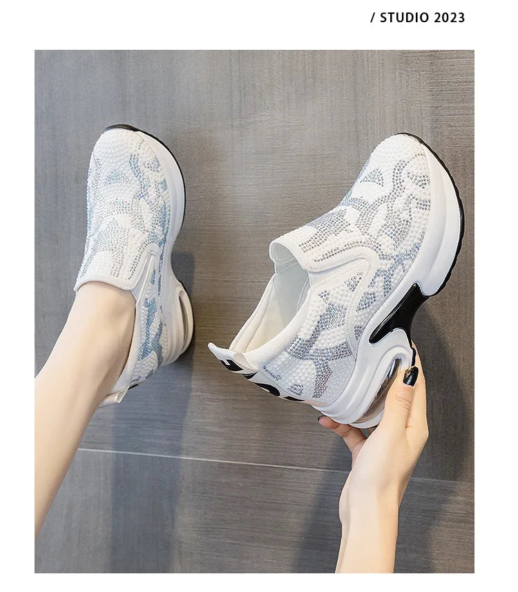 2023 Női Cipők Ősz Új Hétköznapi Kis Fehér Cipők Strasszos Platform Sport Légpárnás Cipő Plus Size Zapatos De Mujer