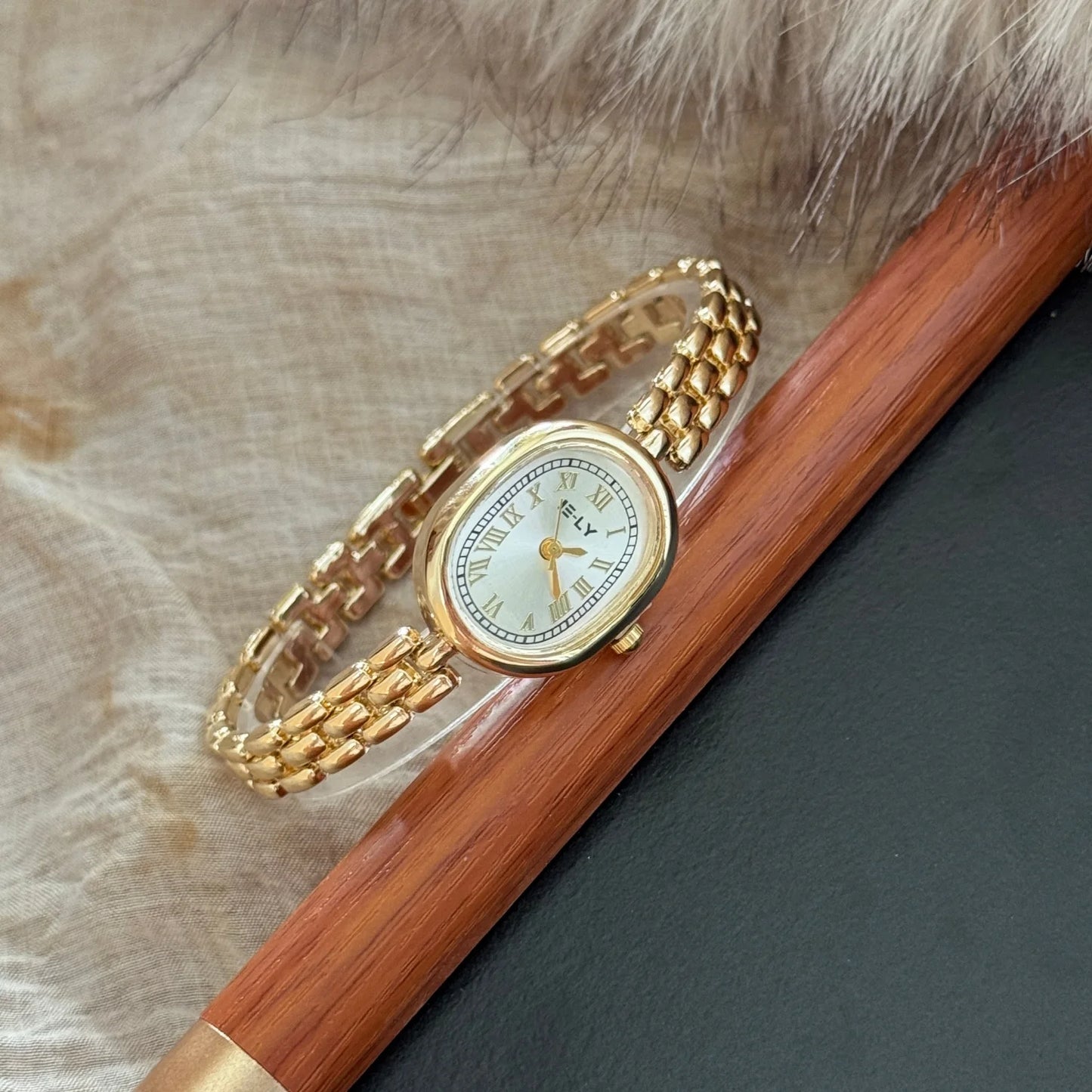 Női karórák Top márkájú luxus karórák női divatos arany karkötős óra női elegáns óra női montre femme