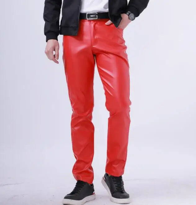 2026 új férfi bőr nadrágok divatos vékony PU nadrágok piros kék fekete szürke fehér pantalones hombre