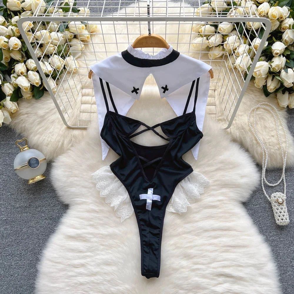 Szexi csipkepántos, erotikus fehérnemű, catsuit