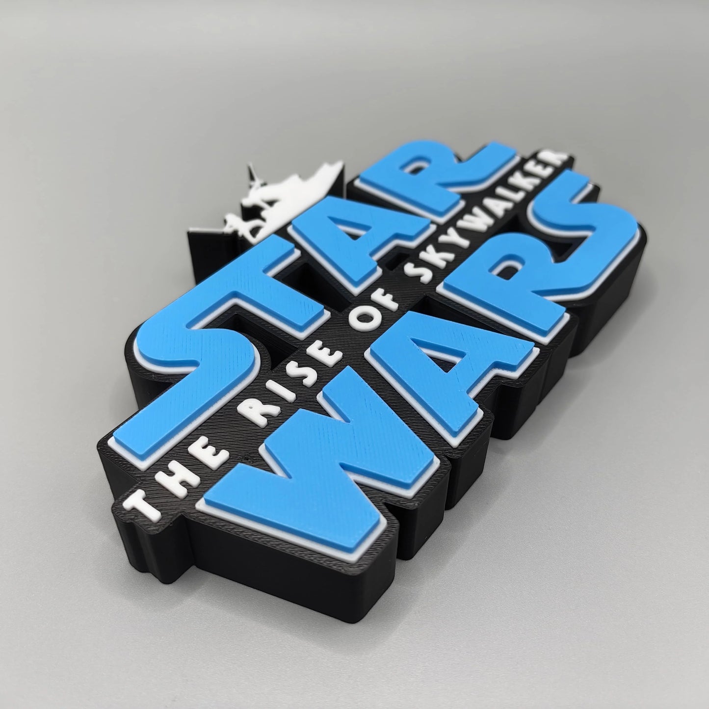 ÚJ Stock 3D nyomtatású Star Wars filmsorozat Star Wars logó sztereoszkopikus betűtípus álló tábla névtábla modell játékok gyűjtemény ajándék