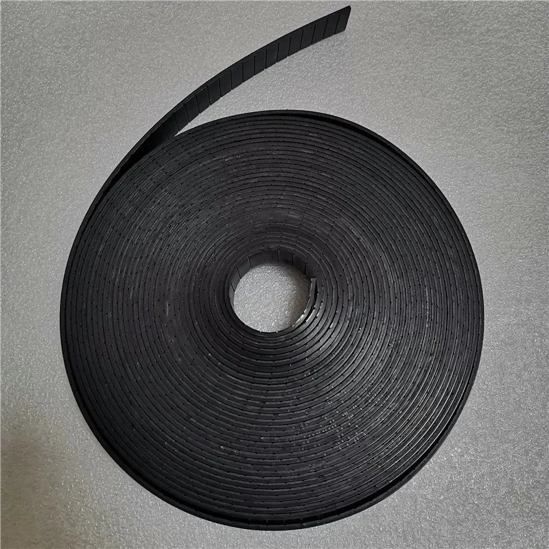 TPU beépített acélhuzal lapos övek fitneszeszközökhöz, vastagság 2 mm, szélesség 20/25/30/40 mm, lábhajtású gépmeghajtó tartozékok