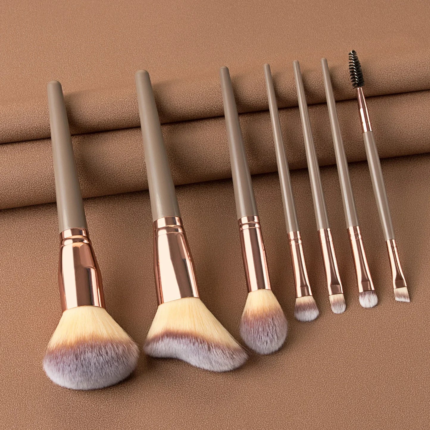 Sminkecset készlet, 15 db-os arc- és szemsminkecset készlet – alapozó púder pirosító ecset, szemhéjfesték szemceruza szemöldök ecset, highlighter ecset