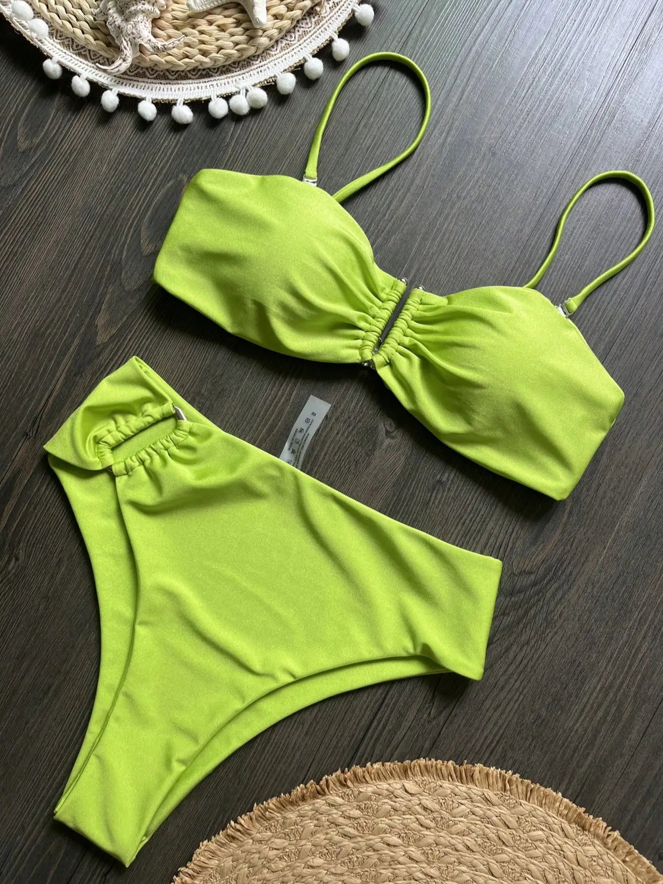 2026 Új Egyszínű Hasított Bikini Szett Női Kétrészes Fürdőruha szett U Alakú Fém Dekoráció Többszínű Strand Női Fürdőruha