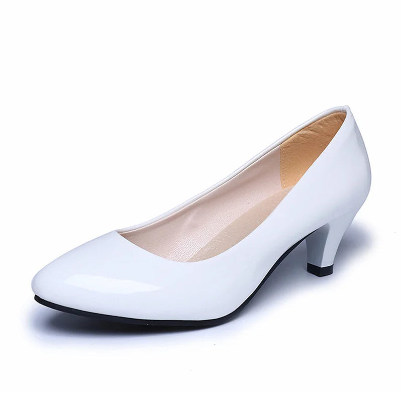 Új Női Cipők Magassarkúban Elegáns Közepes Magassarkú Hegyes Lábujjú Divat Magassarkú Női Irodai Fekete Fehér Piros