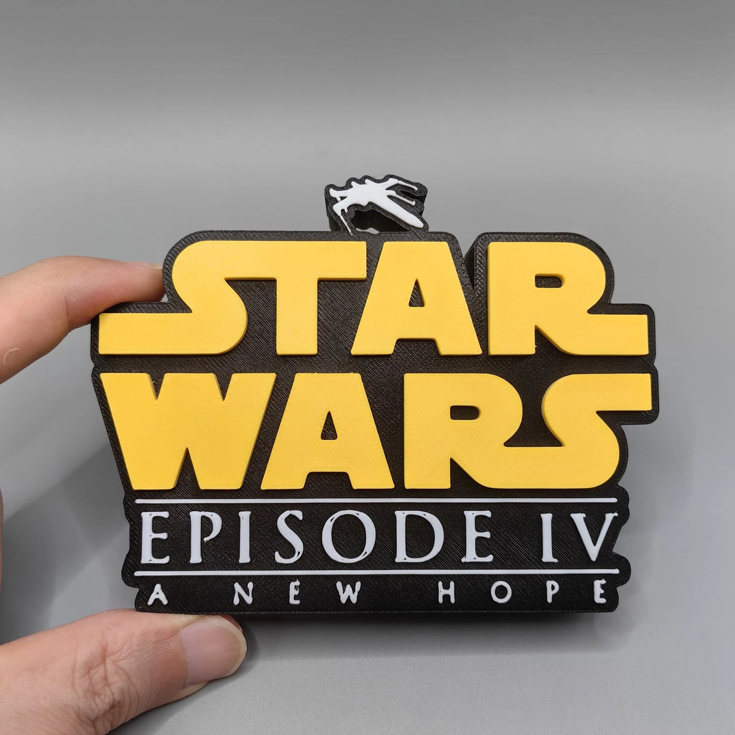 ÚJ Stock 3D nyomtatású Star Wars filmsorozat Star Wars logó sztereoszkopikus betűtípus álló tábla névtábla modell játékok gyűjtemény ajándék