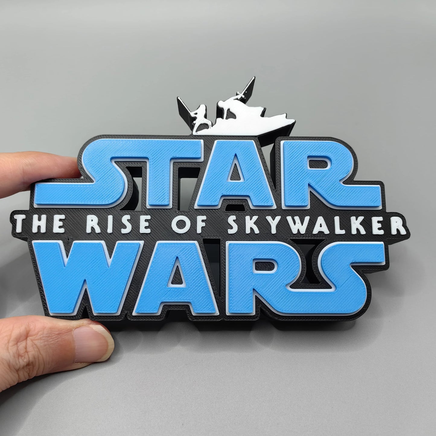 ÚJ Stock 3D nyomtatású Star Wars filmsorozat Star Wars logó sztereoszkopikus betűtípus álló tábla névtábla modell játékok gyűjtemény ajándék