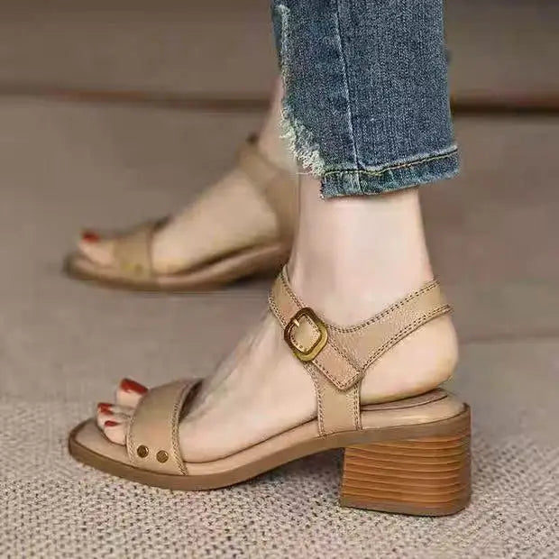 Női szandálok Szexi magas sarkú cipők nőknek Elegáns vastag cipők Új pumpák Party flip-flopok Ruha Retro Mujer De Zapatos