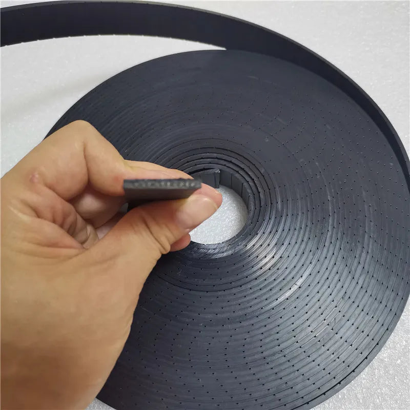 TPU beépített acélhuzal lapos övek fitneszeszközökhöz, vastagság 2 mm, szélesség 20/25/30/40 mm, lábhajtású gépmeghajtó tartozékok