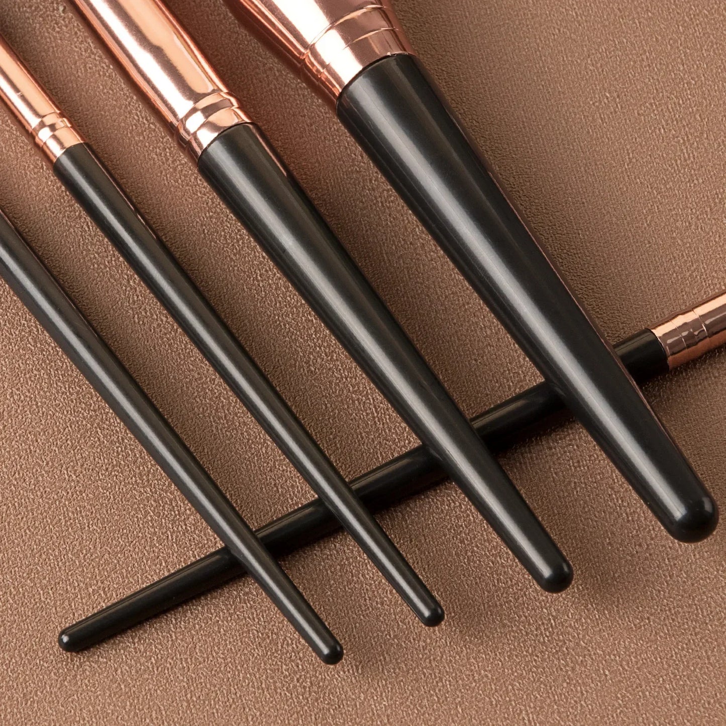 Sminkecset készlet, 15 db-os arc- és szemsminkecset készlet – alapozó púder pirosító ecset, szemhéjfesték szemceruza szemöldök ecset, highlighter ecset
