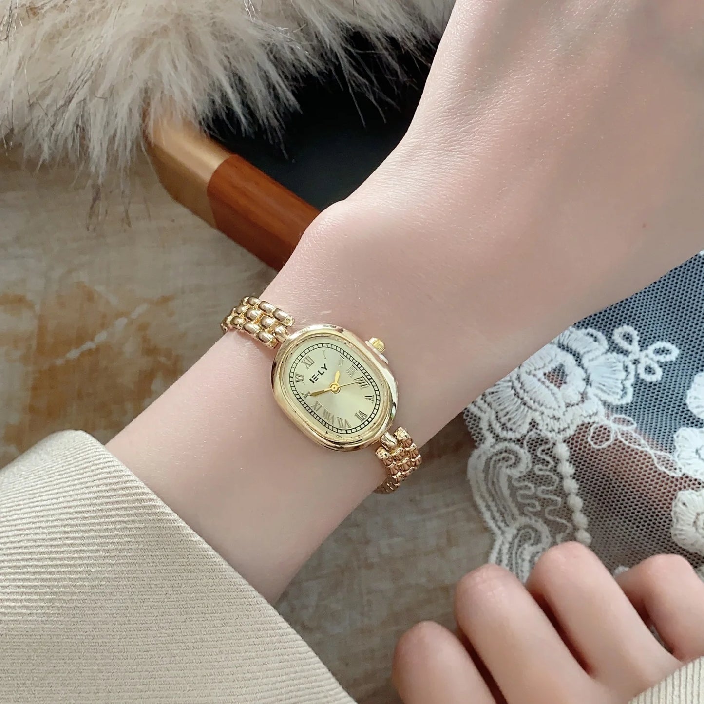 Női karórák Top márkájú luxus karórák női divatos arany karkötős óra női elegáns óra női montre femme