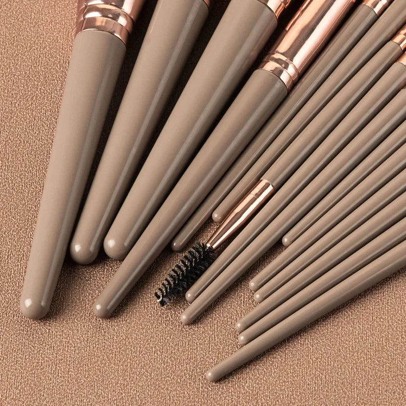 Sminkecset készlet, 15 db-os arc- és szemsminkecset készlet – alapozó púder pirosító ecset, szemhéjfesték szemceruza szemöldök ecset, highlighter ecset