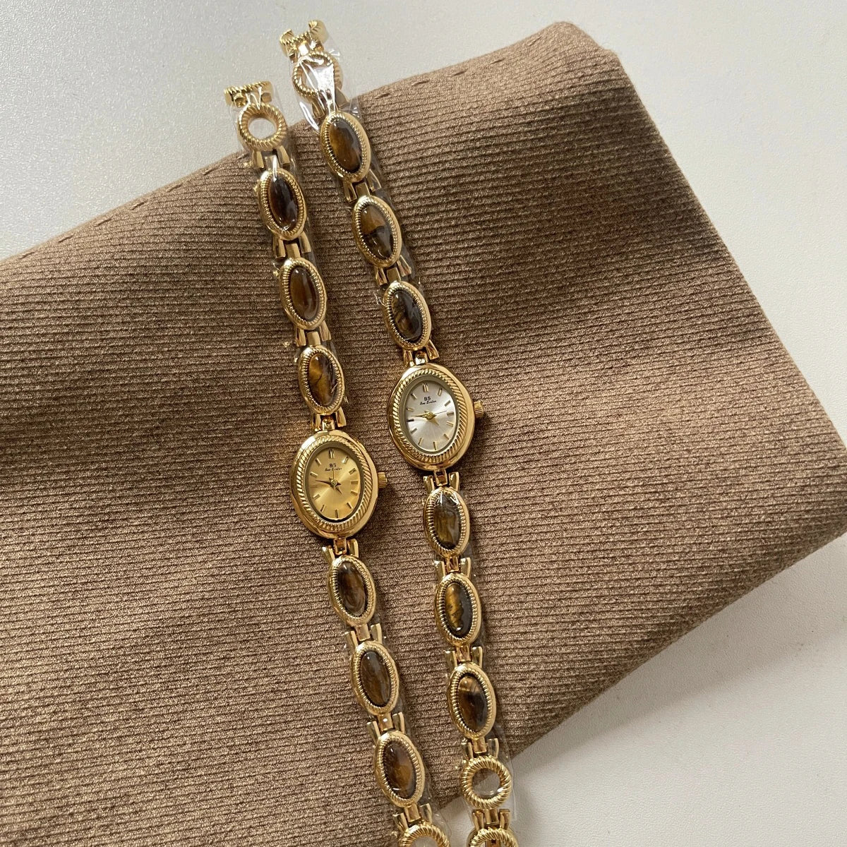 Luxus órák nőknek, elegáns, zöld ékszerek, jade kvarc karkötő, ajándék nőknek, divatos női ruhaóra