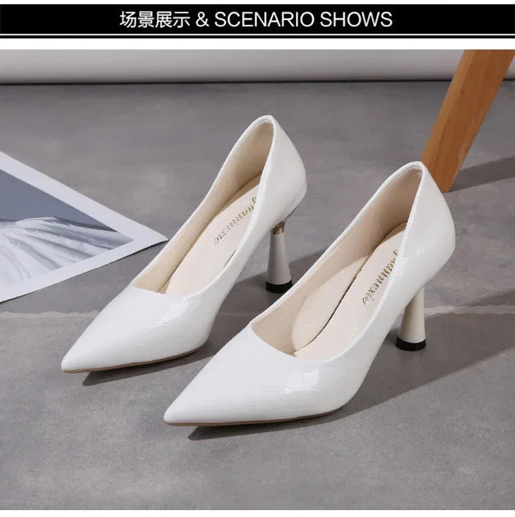 Cipők Női 2024 Trend Új Nyári Piros Magassarkú Elegáns Női Fekete Magassarkú Hegyes Orrú Pumps Ruha Bőr Fehér Női Cipő
