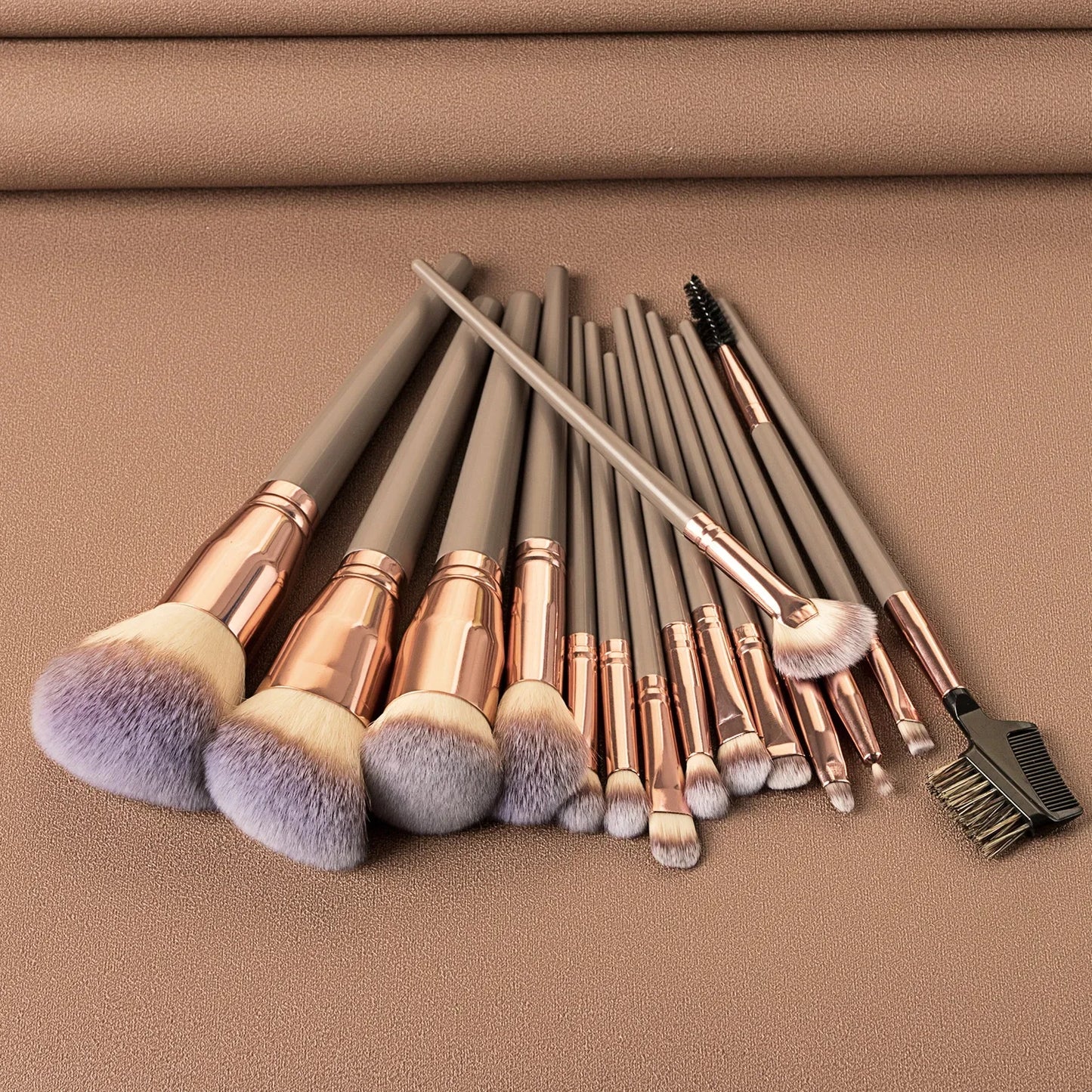 Sminkecset készlet, 15 db-os arc- és szemsminkecset készlet – alapozó púder pirosító ecset, szemhéjfesték szemceruza szemöldök ecset, highlighter ecset