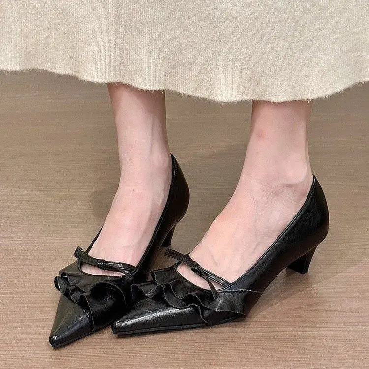 Női hegyes orrú magas sarkú cipők elegáns magassarkú cipők női szandálok őszi 2025 elegáns sekély bőr cipők divat Mary Jane Zapatos