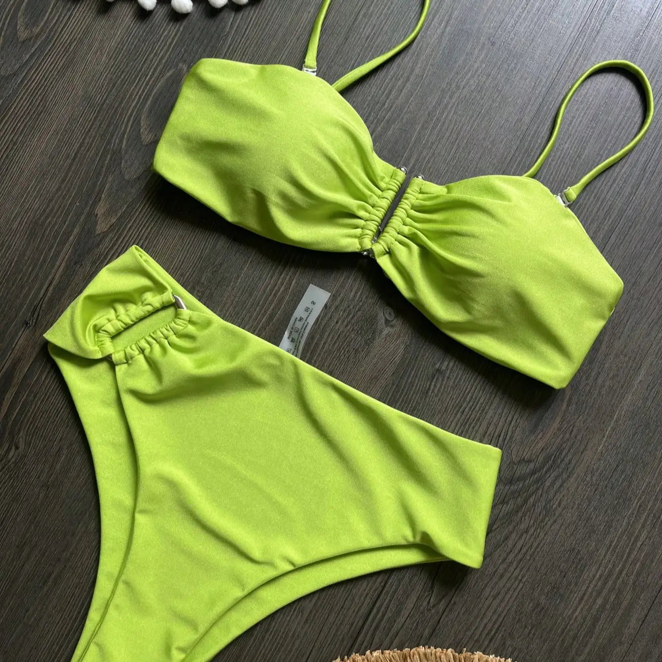 2026 Új Egyszínű Hasított Bikini Szett Női Kétrészes Fürdőruha szett U Alakú Fém Dekoráció Többszínű Strand Női Fürdőruha