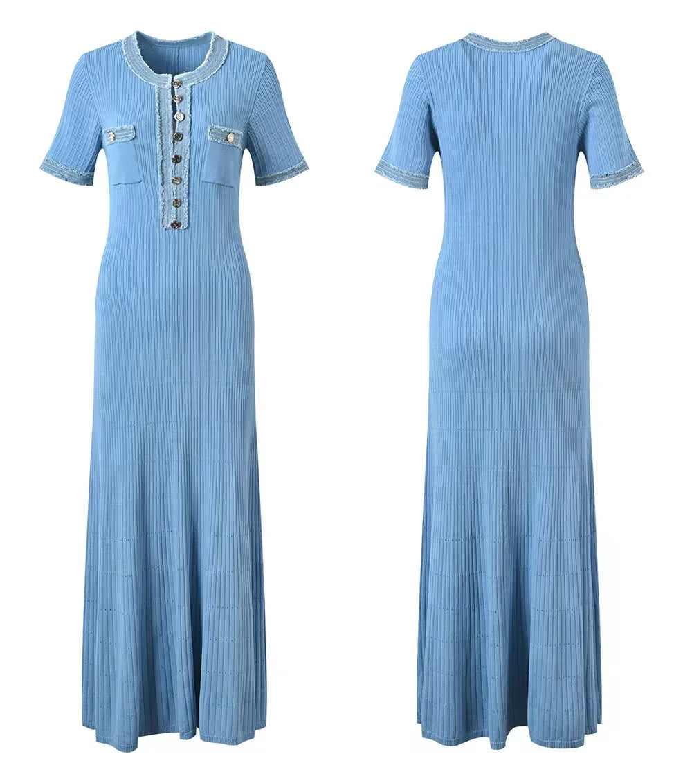 Elegáns kontrasztos női kötött maxi ruha sikkes O-nyakú, rövid ujjú, fém gombokkal ellátott, testhezálló ruhák irodai hölgyek számára is
