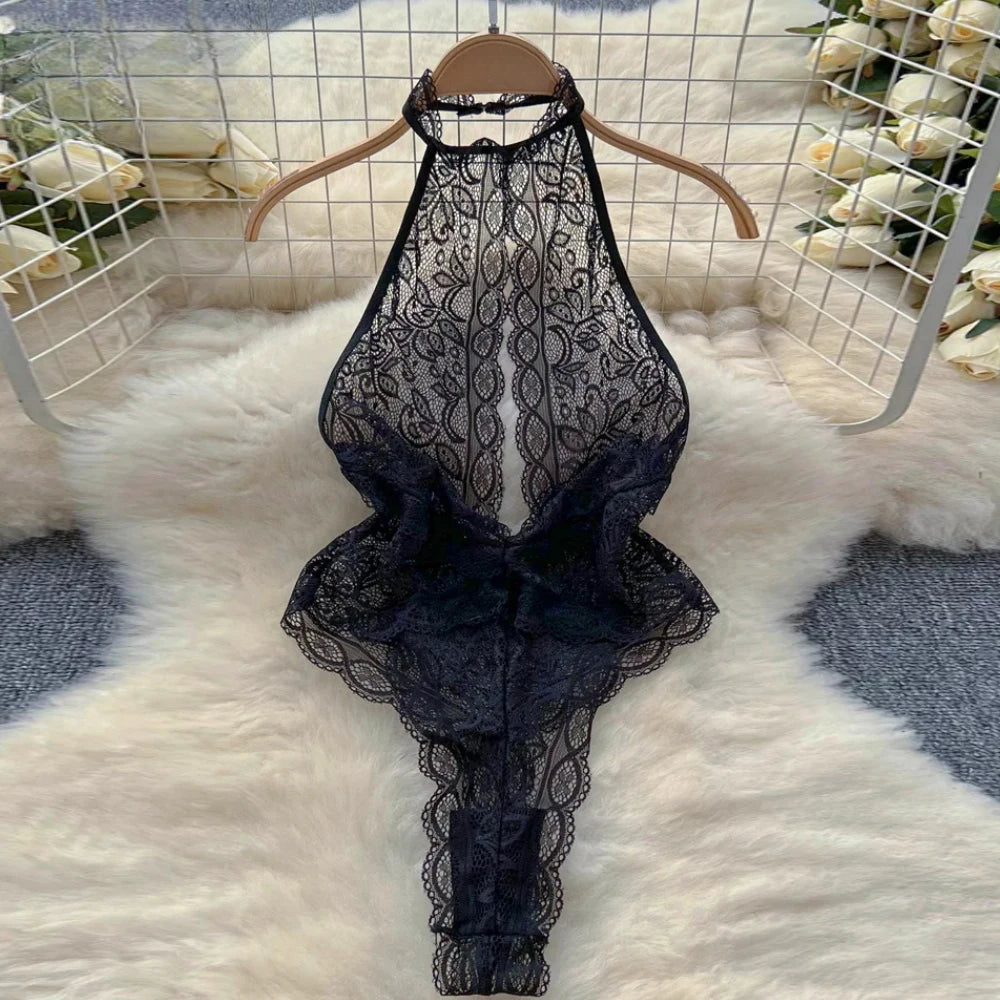 Szexi csipkepántos, erotikus fehérnemű, catsuit