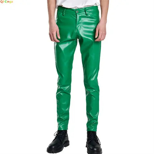 2026 új férfi bőr nadrágok divatos vékony PU nadrágok piros kék fekete szürke fehér pantalones hombre