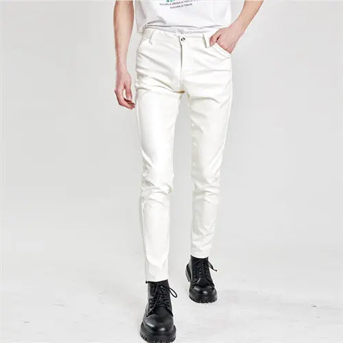 2026 új férfi bőr nadrágok divatos vékony PU nadrágok piros kék fekete szürke fehér pantalones hombre