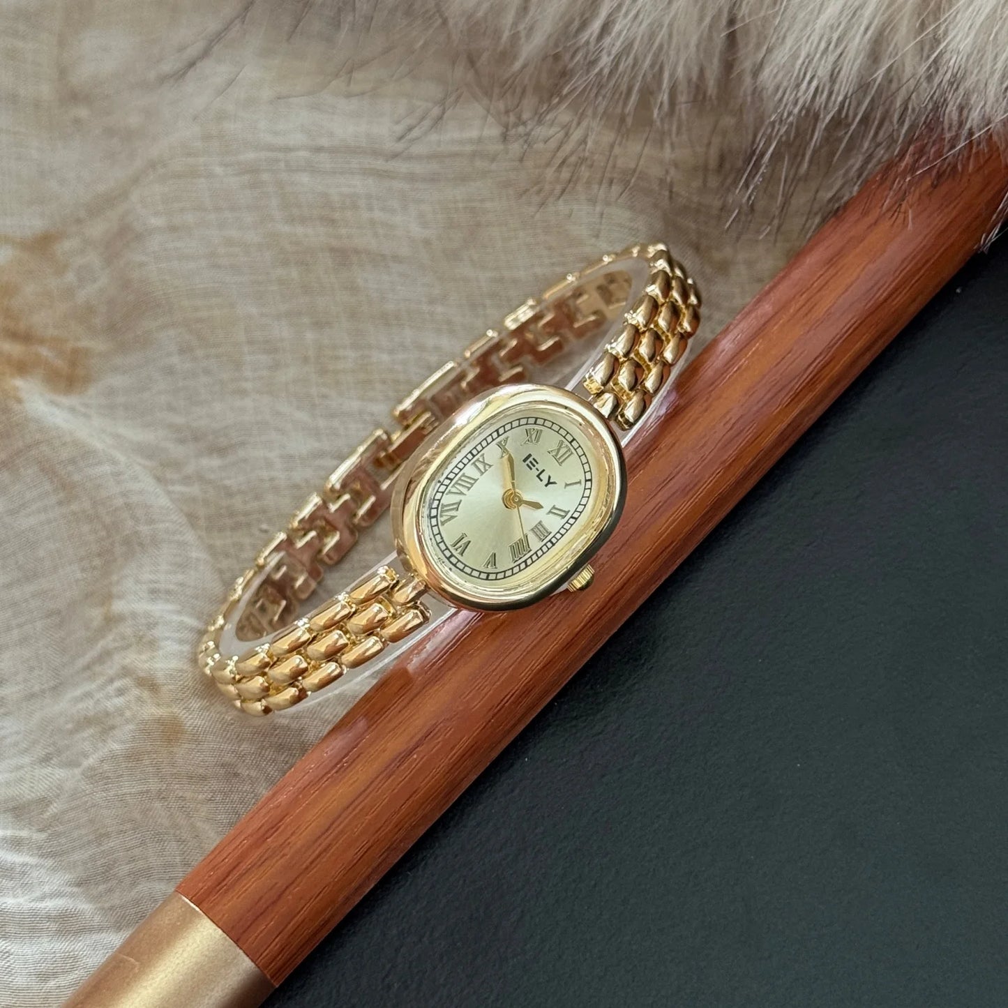 Női karórák Top márkájú luxus karórák női divatos arany karkötős óra női elegáns óra női montre femme