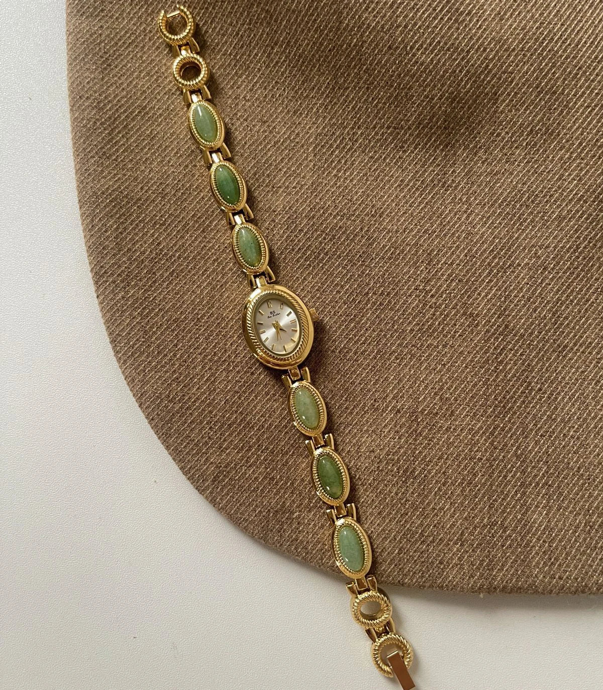 Luxus órák nőknek, elegáns, zöld ékszerek, jade kvarc karkötő, ajándék nőknek, divatos női ruhaóra