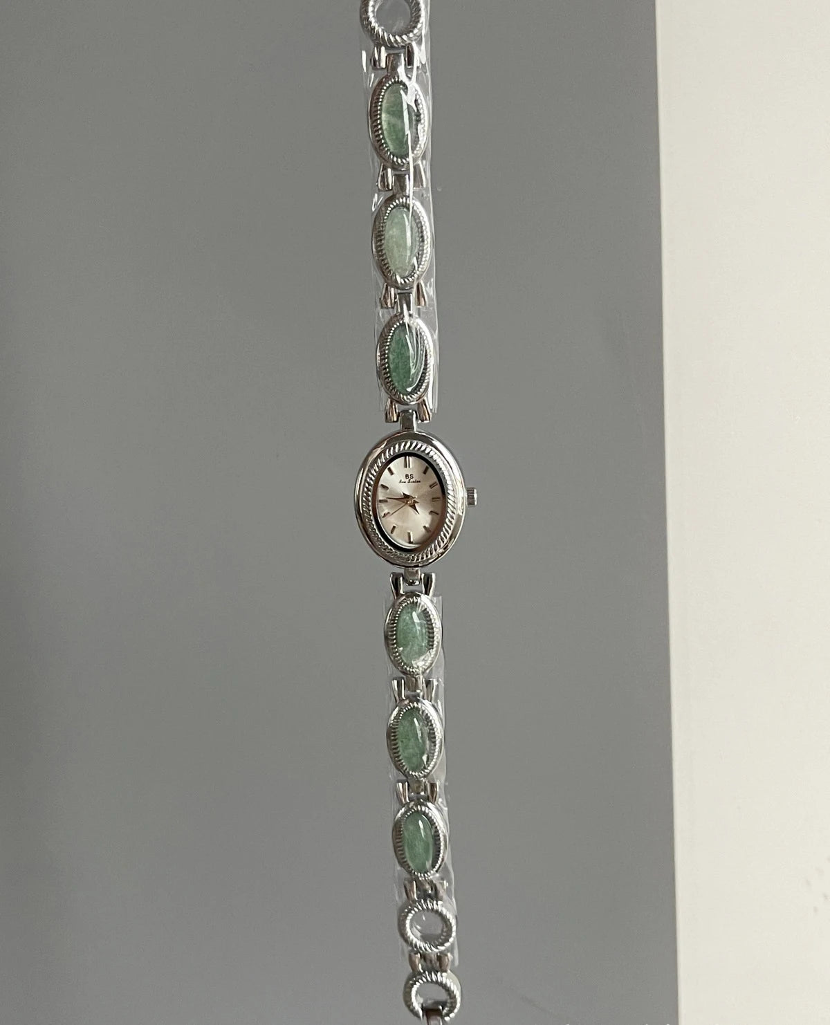 Luxus órák nőknek, elegáns, zöld ékszerek, jade kvarc karkötő, ajándék nőknek, divatos női ruhaóra