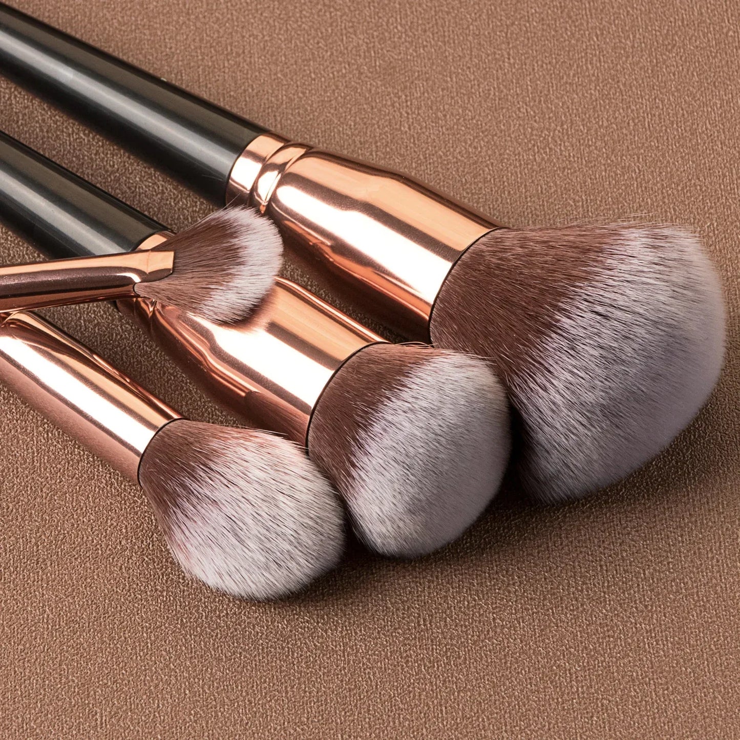 Sminkecset készlet, 15 db-os arc- és szemsminkecset készlet – alapozó púder pirosító ecset, szemhéjfesték szemceruza szemöldök ecset, highlighter ecset