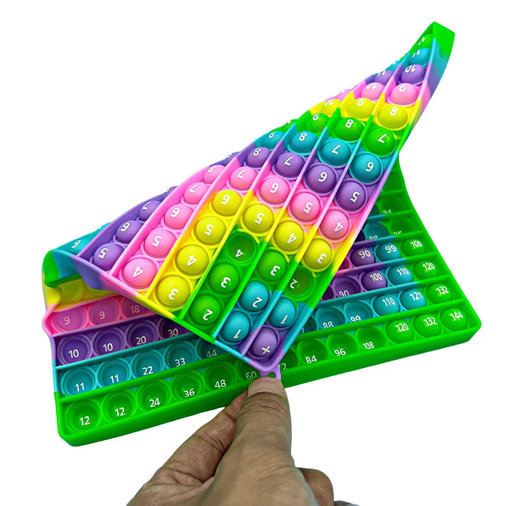 Szorzó- és Összeadó Játék – Interaktív Matematika Tanuló Pop It Gyerekeknek