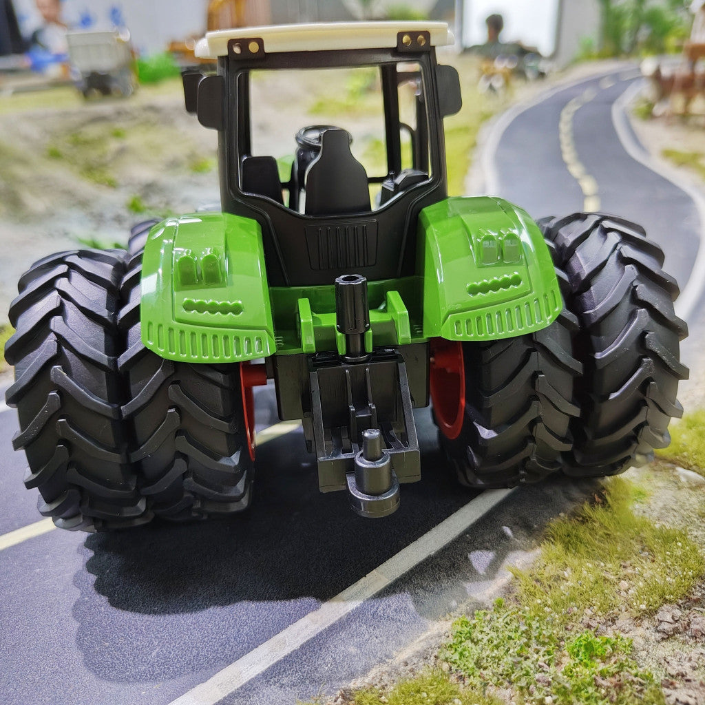 1/24 Méretarányú Nyolckerekű Játék Traktor
